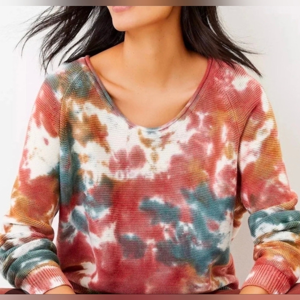 Lou & Grey tie-dye knit pullover sweater in a burnt orange, blue, and white L